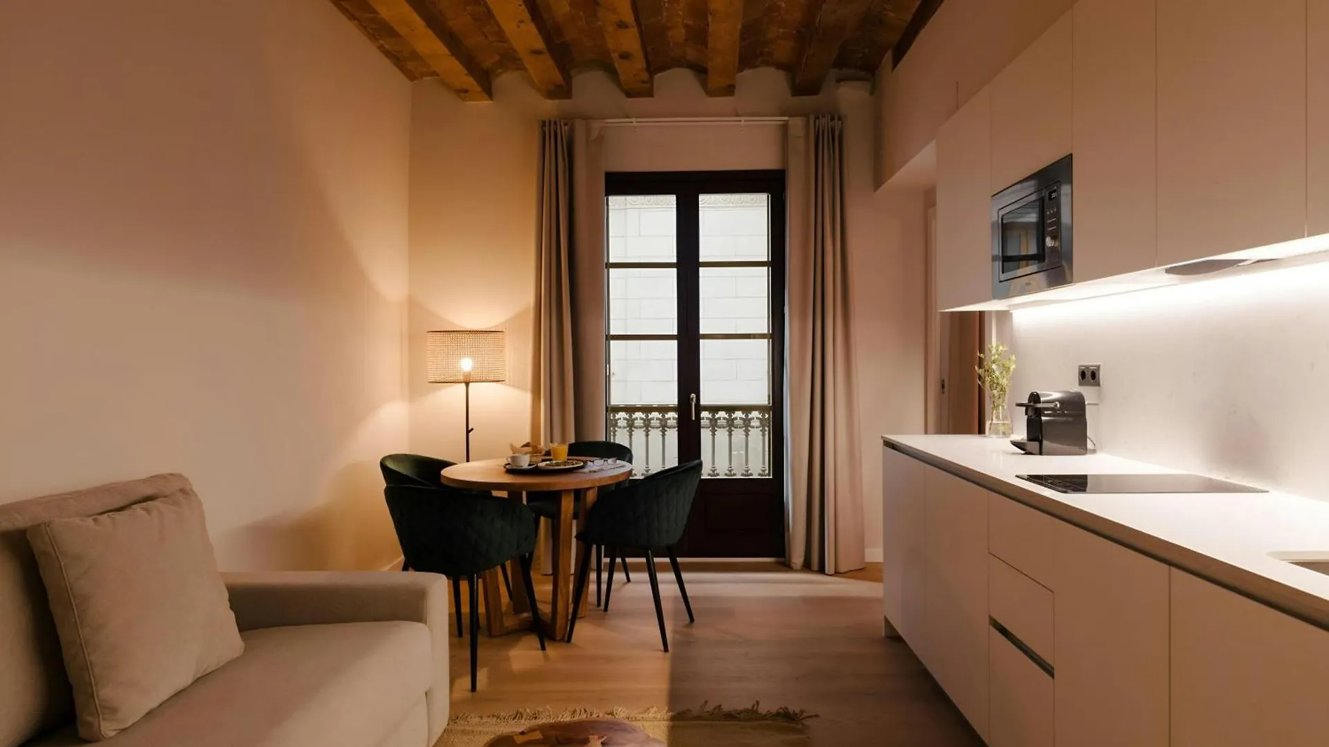 Los Arcos Hotel Gothic Quarter, Sonder By Marriott Bonvoy Барселона